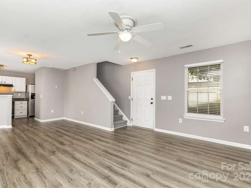 9341 Meadowmont View Drive, Charlotte, NC 28269.  MLS# CAR4285744, YatesRealty ID 34392. 