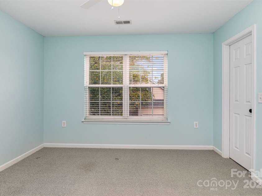 9341 Meadowmont View Drive, Charlotte, NC 28269.  MLS# CAR4285744, YatesRealty ID 34392. Second bedroom