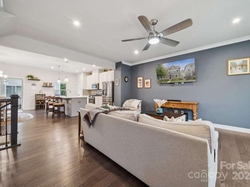 2029 Birchside Drive, Charlotte, NC 28205.  MLS# CAR4289879, YatesRealty ID 34393. 