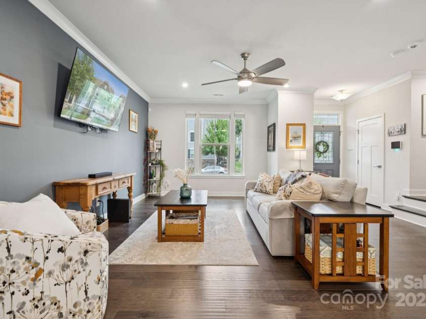 2029 Birchside Drive, Charlotte, NC 28205.  MLS# CAR4289879, YatesRealty ID 34393. 