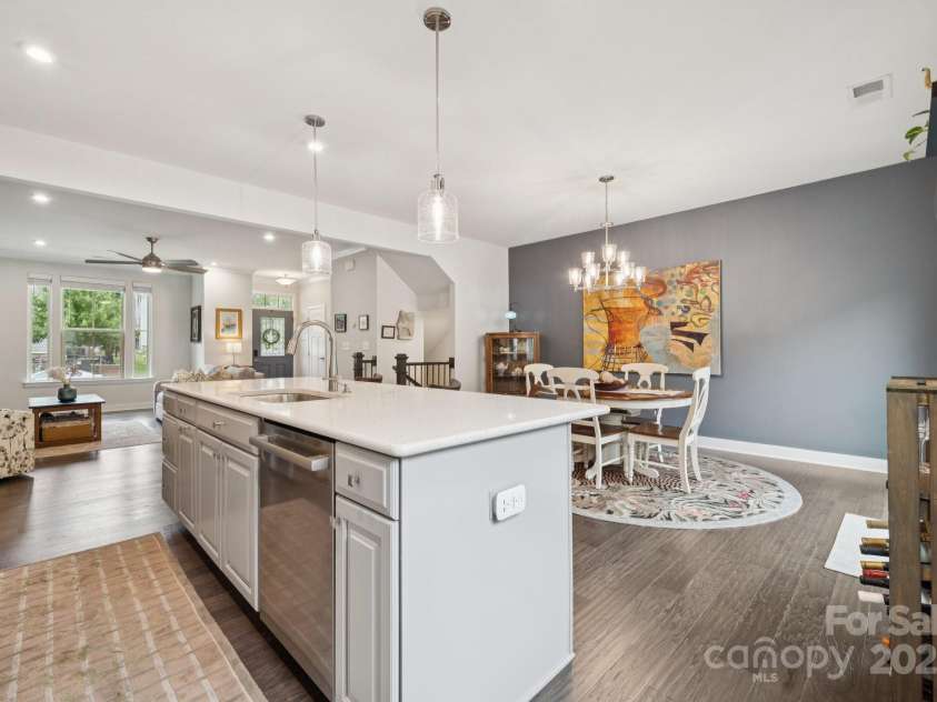 2029 Birchside Drive, Charlotte, NC 28205.  MLS# CAR4289879, YatesRealty ID 34393. 