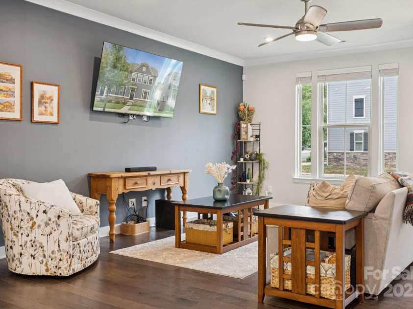 2029 Birchside Drive, Charlotte, NC 28205.  MLS# CAR4289879, YatesRealty ID 34393. 