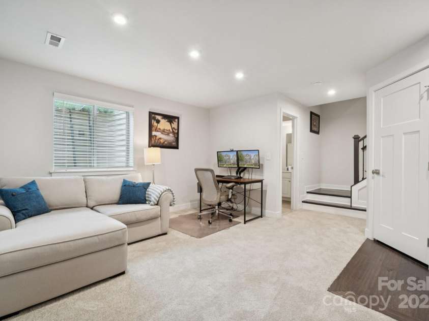 2029 Birchside Drive, Charlotte, NC 28205.  MLS# CAR4289879, YatesRealty ID 34393. 