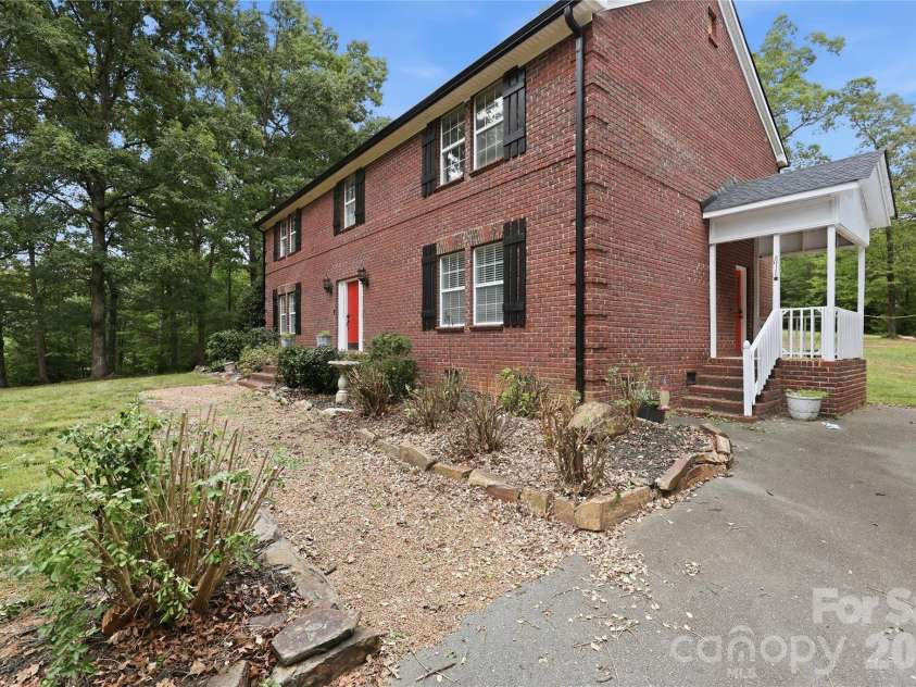 25611 Bridgeport Road, Albemarle, NC 28001.  MLS# CAR4395266, YatesRealty ID 34394. 