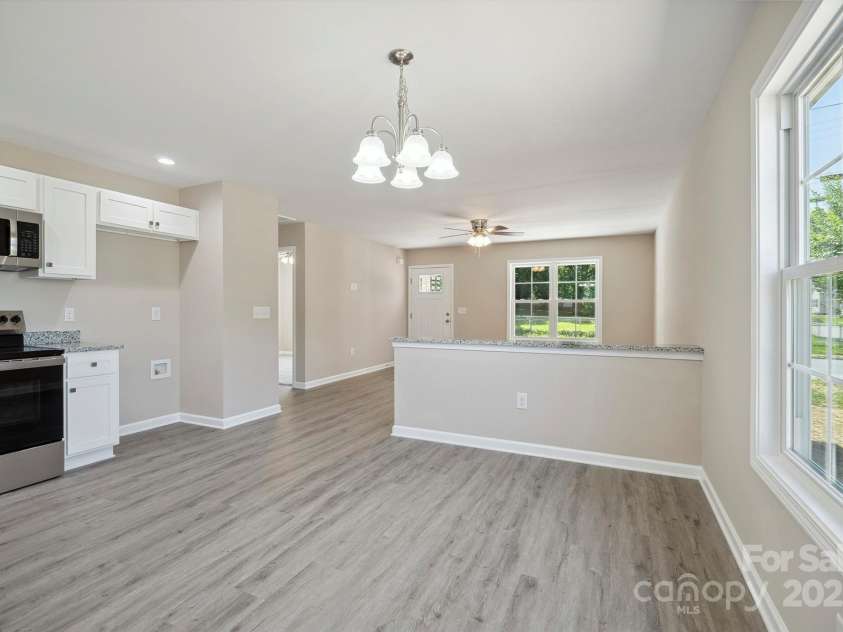 528 Caldwell Street, Salisbury, NC 28144.  MLS# CAR4260195, YatesRealty ID 34394. Kitchen/Dining