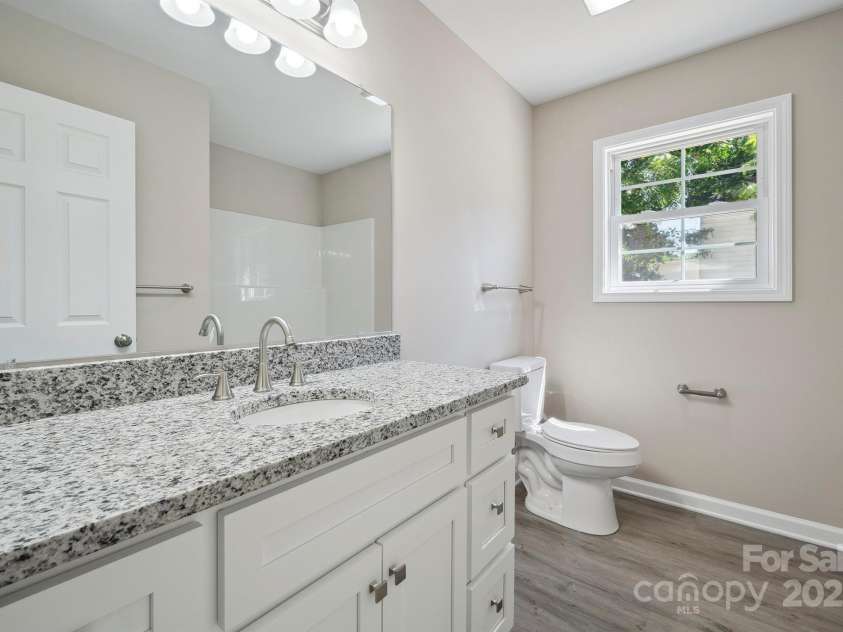 528 Caldwell Street, Salisbury, NC 28144.  MLS# CAR4260195, YatesRealty ID 34394. Primary Bath