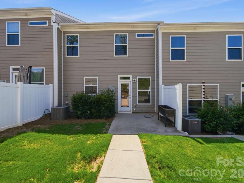 1125 Township Parkway, Belmont, NC 28012.  MLS# CAR4398927, YatesRealty ID 34395. 