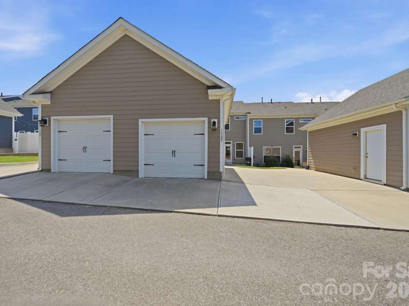 1125 Township Parkway, Belmont, NC 28012.  MLS# CAR4398927, YatesRealty ID 34395. 