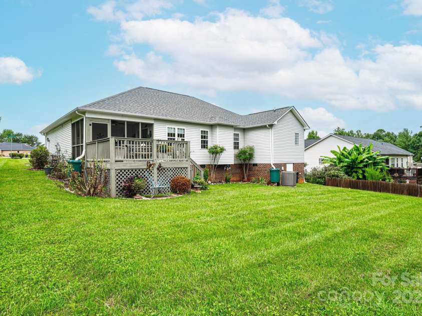 302 Kipling Drive, Taylorsville, NC 28681.  MLS# CAR4292536, YatesRealty ID 34395. 