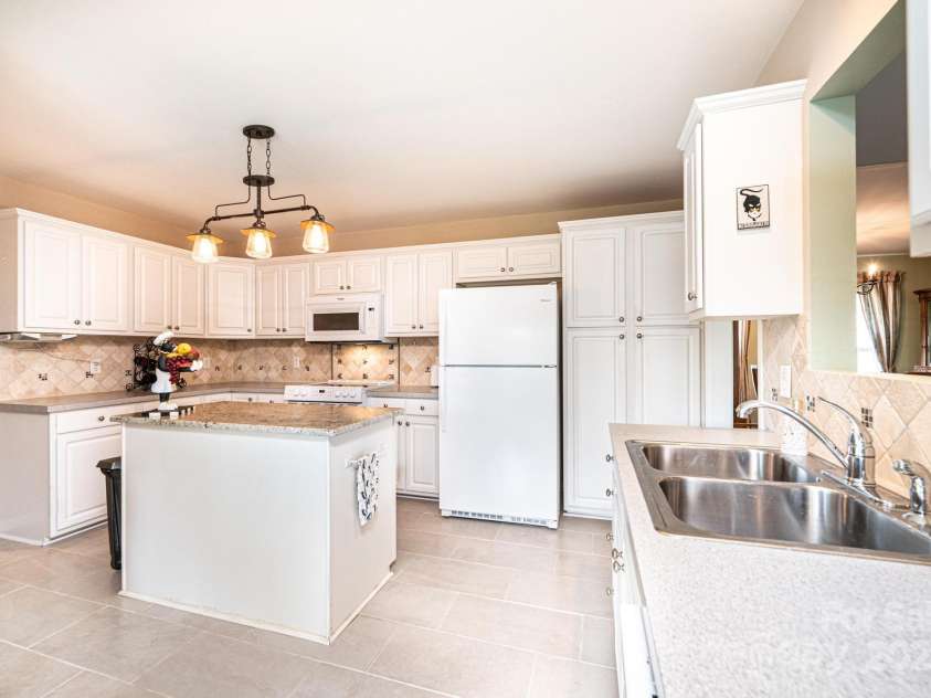 302 Kipling Drive, Taylorsville, NC 28681.  MLS# CAR4292536, YatesRealty ID 34395. 