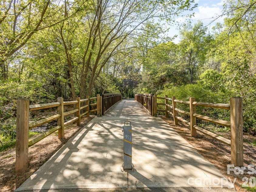 2990 Selwyn Avenue, Charlotte, NC 28209.  MLS# CAR4370166, YatesRealty ID 34397. 