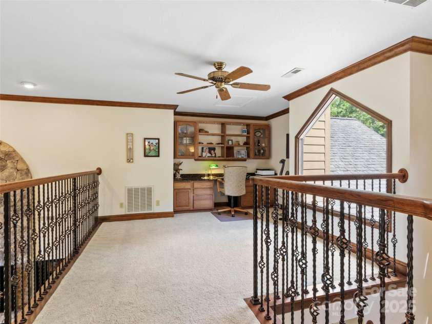 91 Brandy Run Road, Burnsville, NC 28714.  MLS# CAR4294487, YatesRealty ID 34397. 