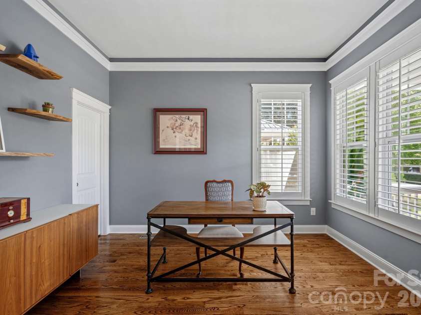 2219 Winthrop Avenue, Charlotte, NC 28203.  MLS# CAR4393922, YatesRealty ID 34398. 