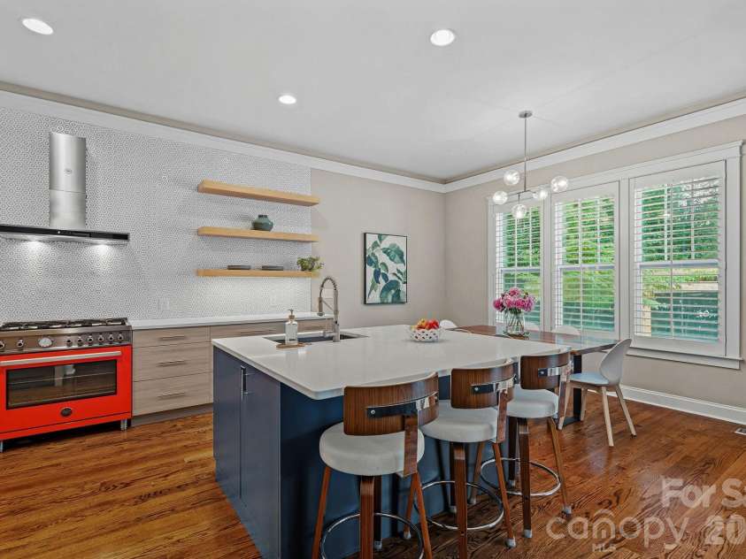 2219 Winthrop Avenue, Charlotte, NC 28203.  MLS# CAR4393922, YatesRealty ID 34398. 