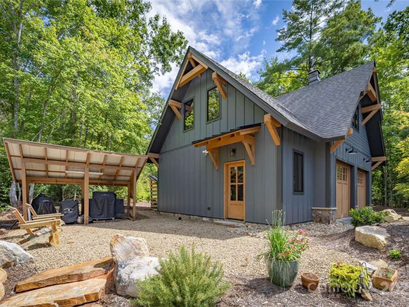 2116 October Drive, Nebo, NC 28761.  MLS# CAR4291536, YatesRealty ID 34399. 