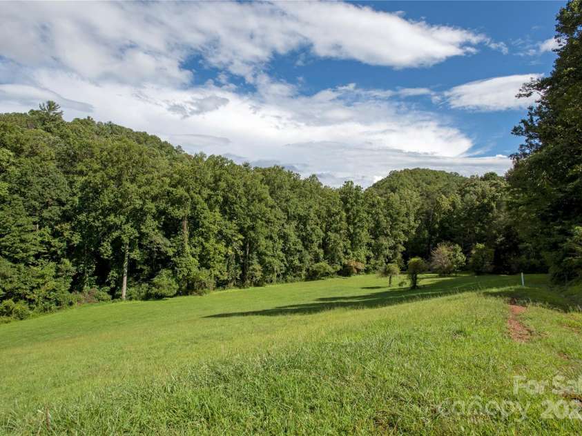 145 Frankie Lane, Flat Rock, NC 28731.  MLS# CAR4239682, YatesRealty ID 3440. 