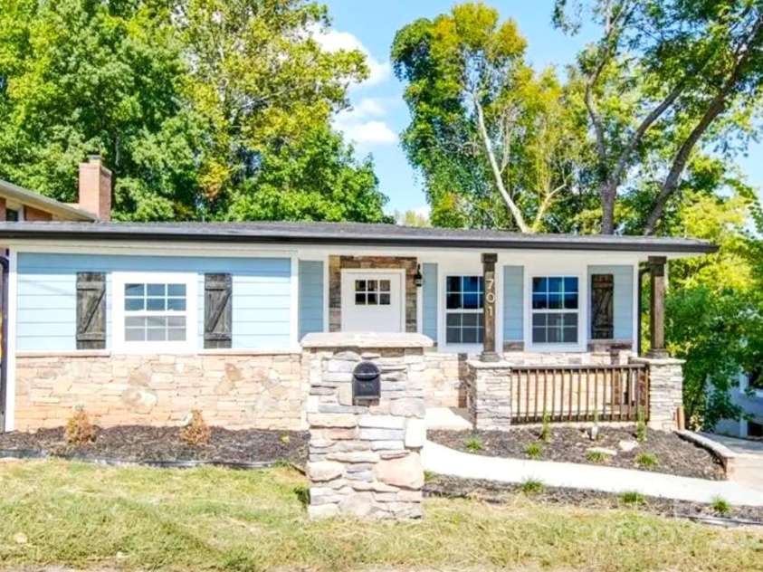 701 Harding Avenue, Kannapolis, NC 28083.  MLS# CAR4292491, YatesRealty ID 34401. 