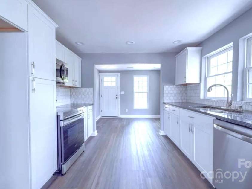 701 Harding Avenue, Kannapolis, NC 28083.  MLS# CAR4292491, YatesRealty ID 34401. 