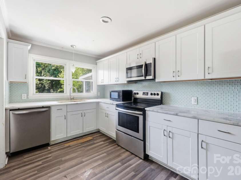 209 Lloyd Street, Salisbury, NC 28144.  MLS# CAR4395847, YatesRealty ID 34402. 
