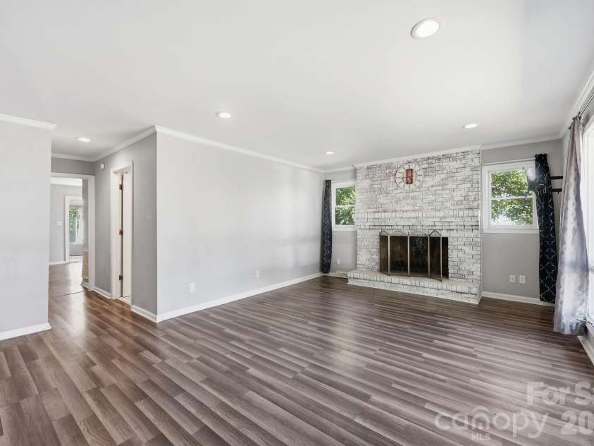 209 Lloyd Street, Salisbury, NC 28144.  MLS# CAR4395847, YatesRealty ID 34402. 