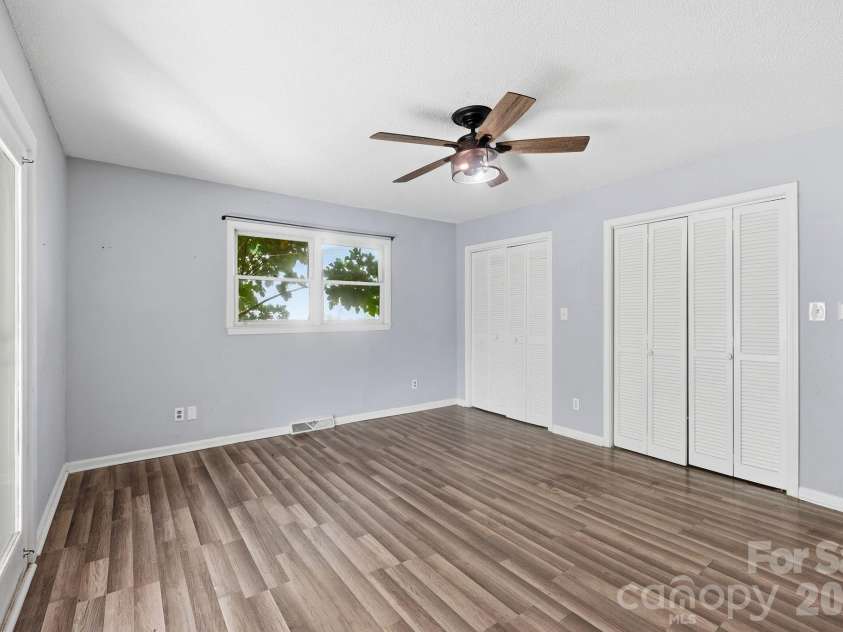 209 Lloyd Street, Salisbury, NC 28144.  MLS# CAR4395847, YatesRealty ID 34402. 