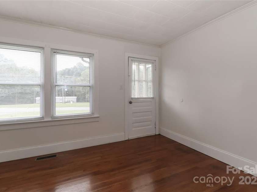3359 Wilkesboro Highway, Statesville, NC 28625.  MLS# CAR4295079, YatesRealty ID 34402. 