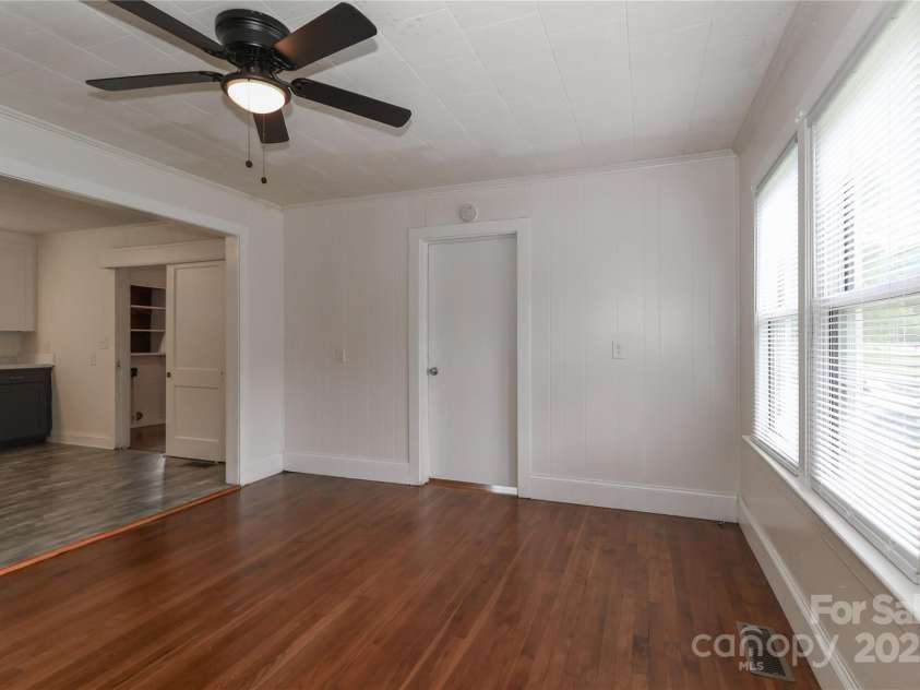 3359 Wilkesboro Highway, Statesville, NC 28625.  MLS# CAR4295079, YatesRealty ID 34402. 