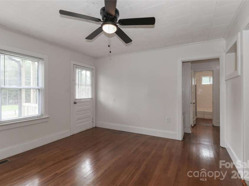 3359 Wilkesboro Highway, Statesville, NC 28625.  MLS# CAR4295079, YatesRealty ID 34402. 