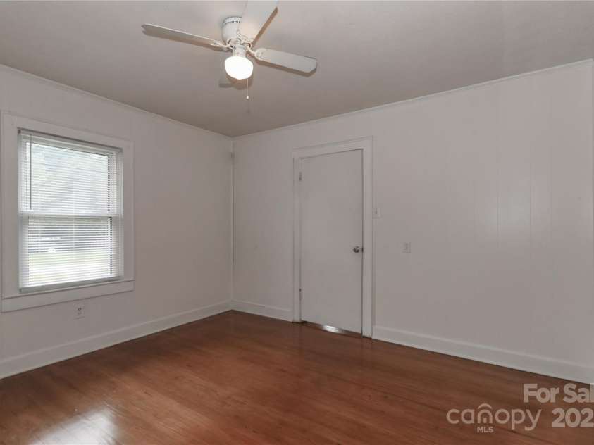 3359 Wilkesboro Highway, Statesville, NC 28625.  MLS# CAR4295079, YatesRealty ID 34402. 