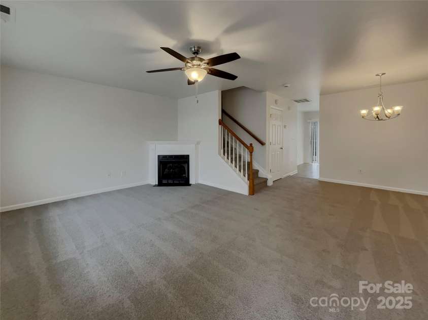 725 Rock Lake Glen, Fort Mill, SC 29715.  MLS# CAR4229337, YatesRealty ID 34403. 