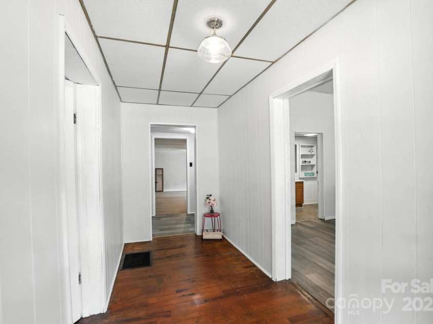 310 Sidney Johnson Street, Fort Mill, SC 29715.  MLS# CAR4274696, YatesRealty ID 34404. Foyer