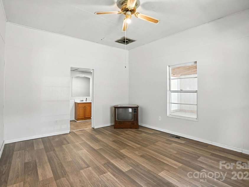 310 Sidney Johnson Street, Fort Mill, SC 29715.  MLS# CAR4309739, YatesRealty ID 34404. 