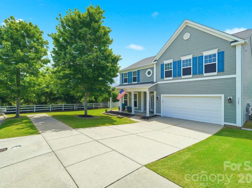 3585 Leighton Drive, Concord, NC 28027.  MLS# CAR4397371, YatesRealty ID 34404. 