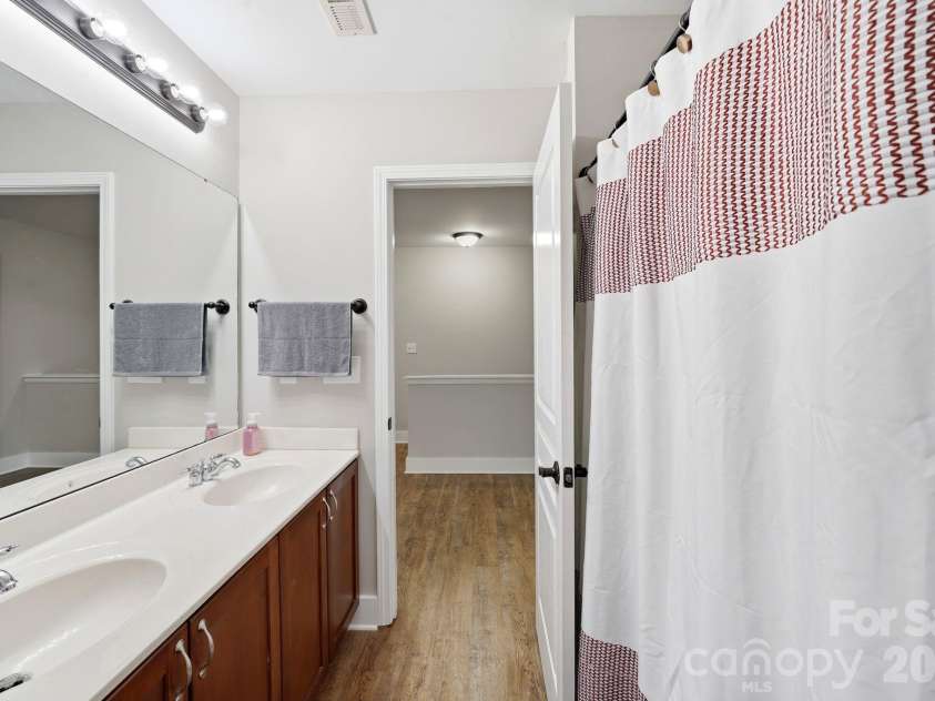 3585 Leighton Drive, Concord, NC 28027.  MLS# CAR4397371, YatesRealty ID 34404. 