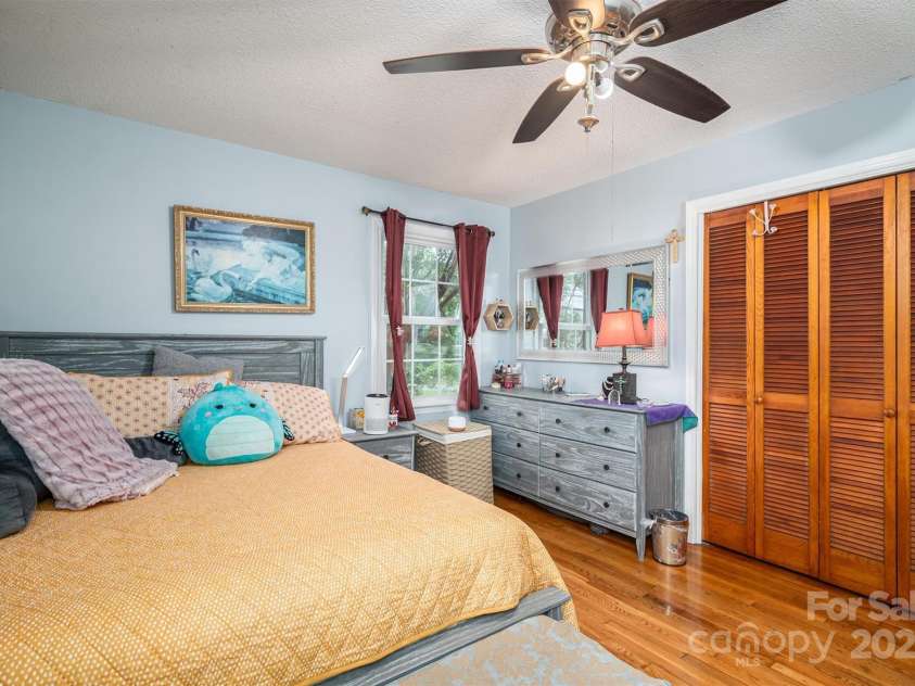 515 Lakewood Drive, Gastonia, NC 28056.  MLS# CAR4295444, YatesRealty ID 34405. Bedroom 2