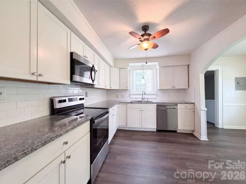 206 Lilly Street, Cherryville, NC 28021.  MLS# CAR4392850, YatesRealty ID 34406. 