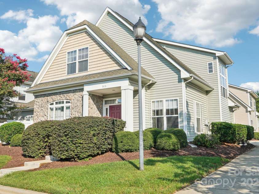 3120 Mistletoe Drive, Charlotte, NC 28273.  MLS# CAR4293740, YatesRealty ID 34406. 