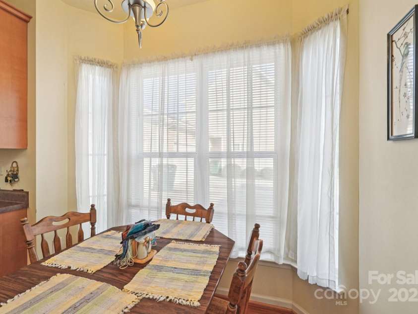3120 Mistletoe Drive, Charlotte, NC 28273.  MLS# CAR4293740, YatesRealty ID 34406. 