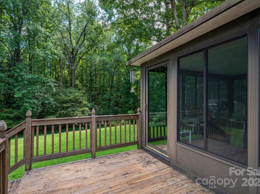 1472 Woodridge Lane, Lincolnton, NC 28092.  MLS# CAR4295086, YatesRealty ID 34407. 