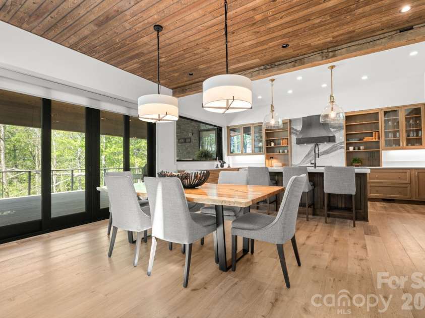 576 Eagle Springs Trail, Banner Elk, NC 28604.  MLS# CAR4383432, YatesRealty ID 34407. Dining/Kitchen