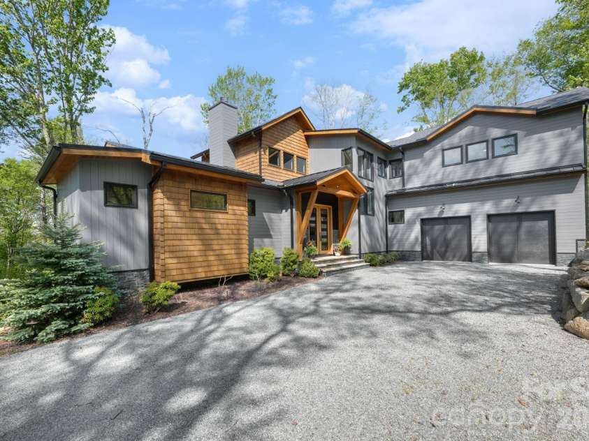 576 Eagle Springs Trail, Banner Elk, NC 28604.  MLS# CAR4383432, YatesRealty ID 34407. Front of Home