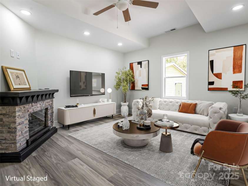 172 Reed Street, Canton, NC 28716.  MLS# CAR4296110, YatesRealty ID 34408. 