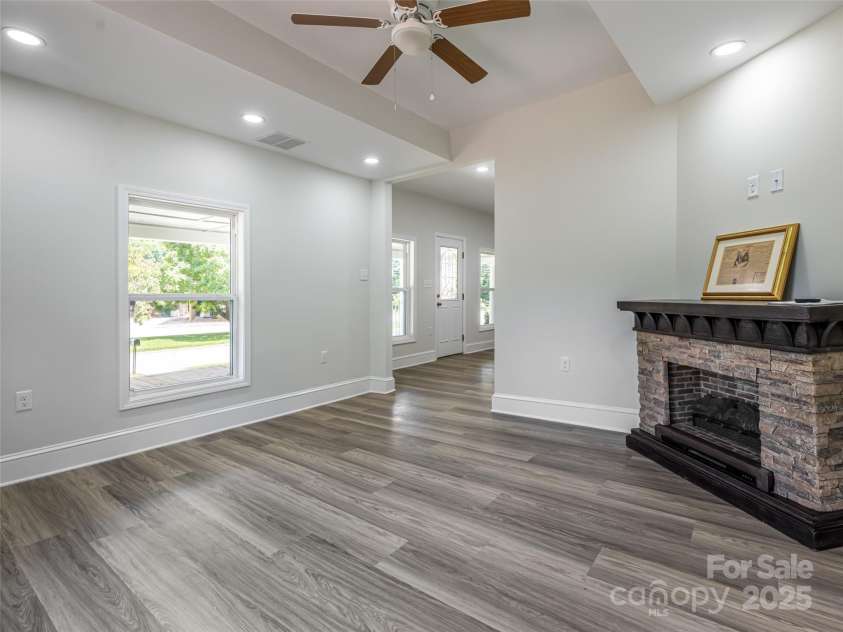 172 Reed Street, Canton, NC 28716.  MLS# CAR4296110, YatesRealty ID 34408. 