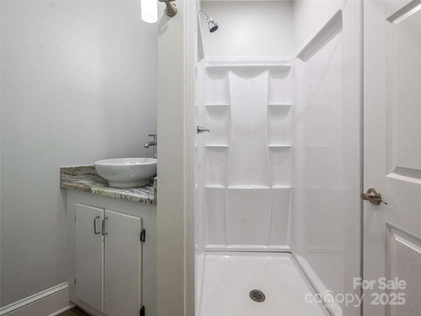 172 Reed Street, Canton, NC 28716.  MLS# CAR4296110, YatesRealty ID 34408. 