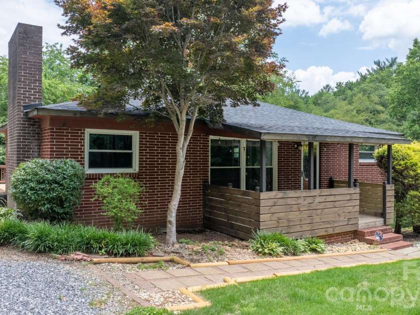 248 Hemlock Street, Hudson, NC 28638.  MLS# CAR4393449, YatesRealty ID 34409. Front