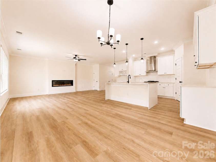 1242 Sharon Amity Road, Charlotte, NC 28211.  MLS# CAR4392500, YatesRealty ID 3441. 