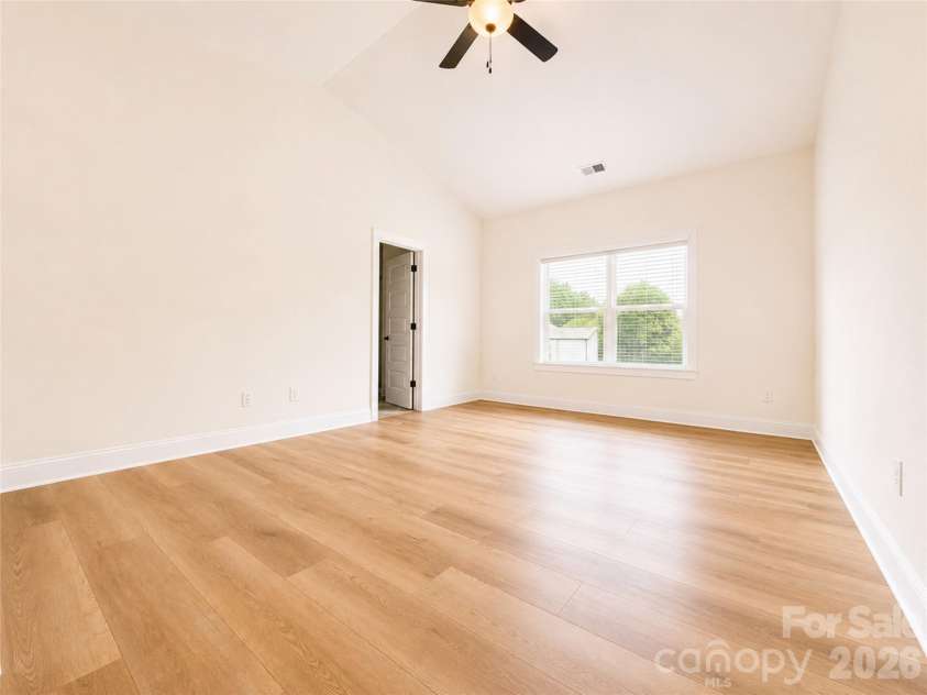 1242 Sharon Amity Road, Charlotte, NC 28211.  MLS# CAR4392500, YatesRealty ID 3441. 