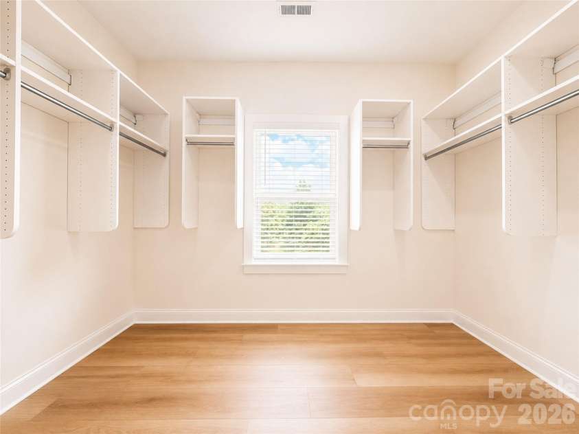 1242 Sharon Amity Road, Charlotte, NC 28211.  MLS# CAR4392500, YatesRealty ID 3441. 