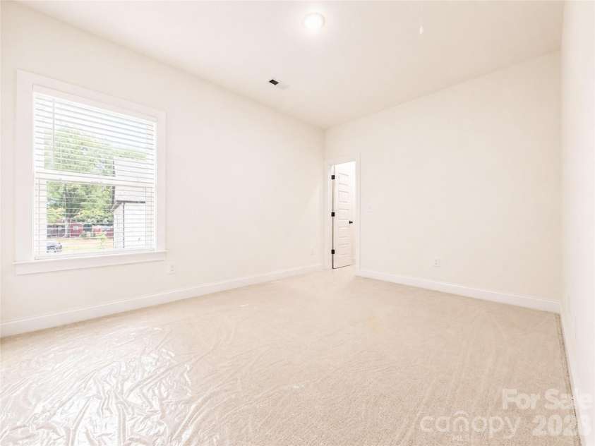 1242 Sharon Amity Road, Charlotte, NC 28211.  MLS# CAR4392500, YatesRealty ID 3441. 