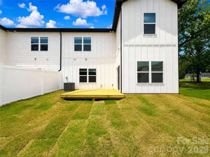 1242 Sharon Amity Road, Charlotte, NC 28211.  MLS# CAR4392500, YatesRealty ID 3441. 